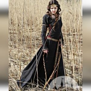 Armstreet "Lady Hunter" long black cotton medieval renaissance dress M/L w/belt